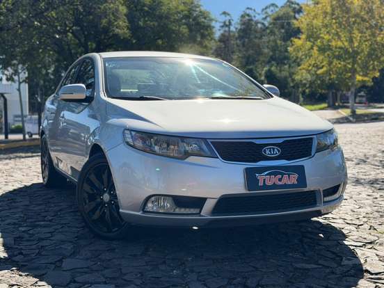 KIA-CERATO-2012