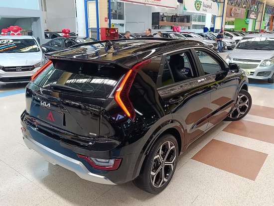 KIA-NIRO-2023
