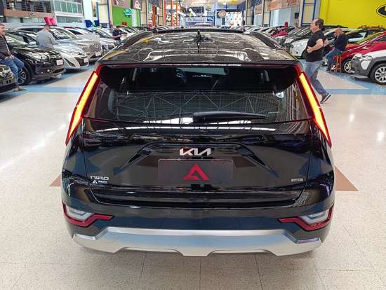 KIA-NIRO-2023