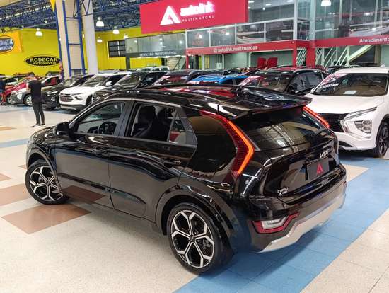KIA-NIRO-2023