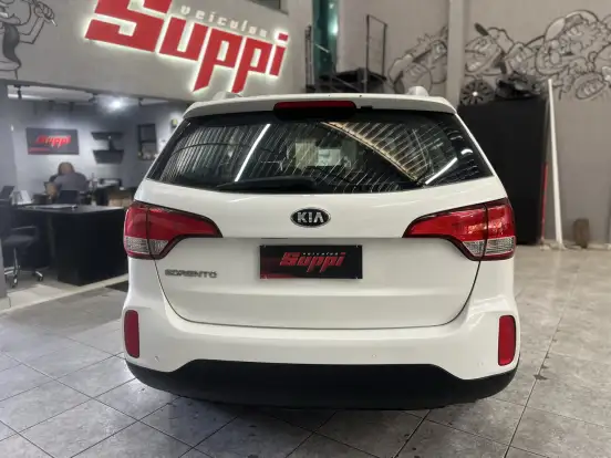 KIA-SORENTO-2.4 16V GASOLINA EX AUTOMÁTICO KIA-SORENTO-2013