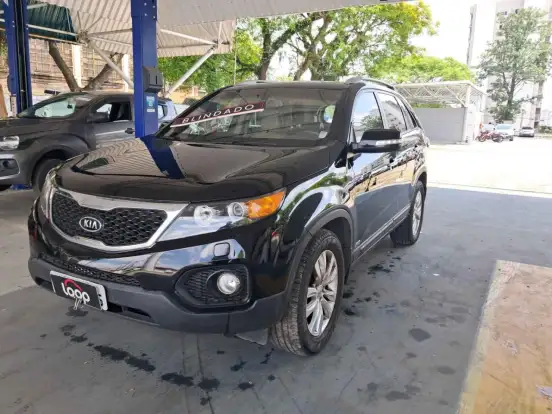 KIA-SORENTO-2011