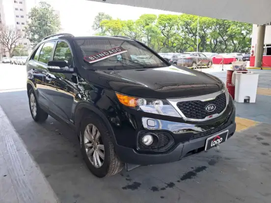 KIA-SORENTO-2011