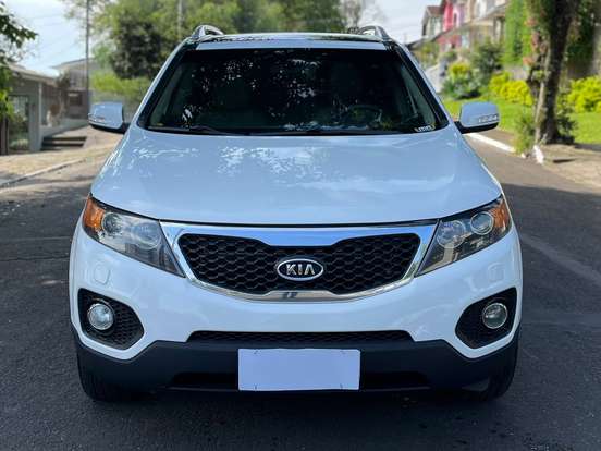KIA-SORENTO-2010