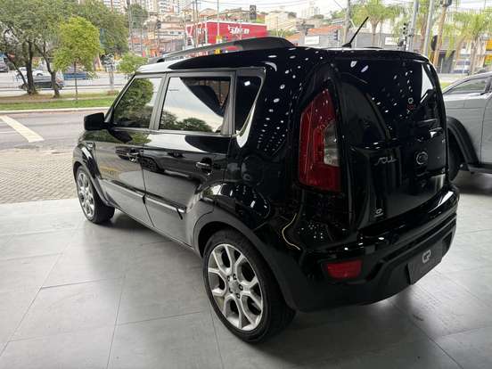 KIA-SOUL-1.6 EX 16V FLEX 4P AUTOMÁTICO KIA-SOUL-2012
