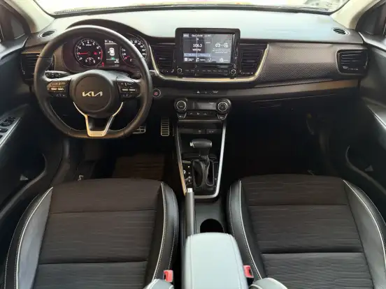 KIA-STONIC-2023