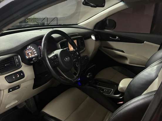 KIA-SORENTO-3.3 V6 GASOLINA EX 7L AUTOMATICO KIA-SORENTO-2016