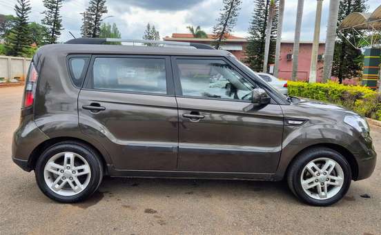 KIA-SOUL-2010