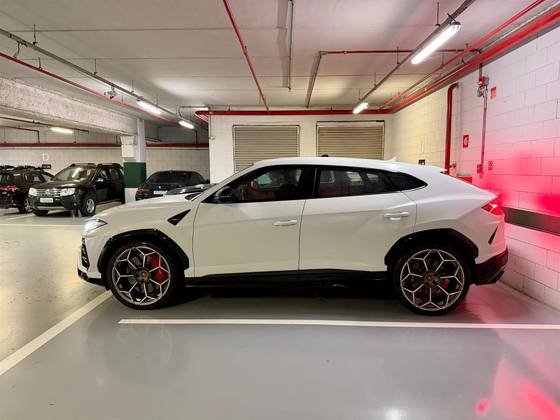 LAMBORGHINI URUS 4.0 V8 TURBO GASOLINA LP650-4 AUTOMÁTICO