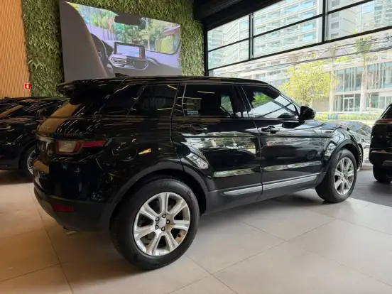 LAND ROVER-RANGE ROVER EVOQUE-2.0 SE 4WD 16V GASOLINA 4P AUTOMÁTICO LAND ROVER-RANGE ROVER EVOQUE-2017