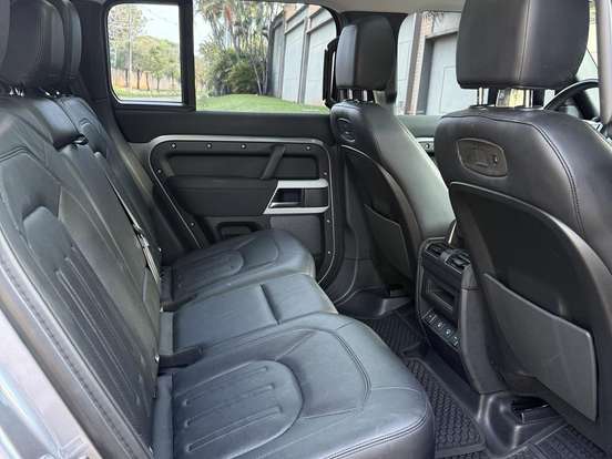 LAND ROVER-DEFENDER-2.0 P300 GASOLINA 110 SE AWD AUTOMÁTICO LAND ROVER-DEFENDER-2021