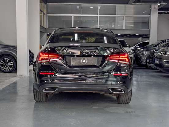 MERCEDES-BENZ-A 200-2020