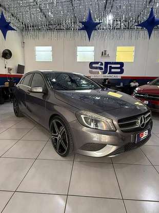 MERCEDES-BENZ-A 200-2015