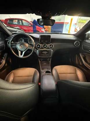 MERCEDES-BENZ-A 200-2015