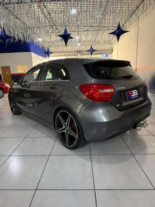 MERCEDES-BENZ-A 200-2015