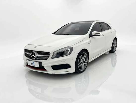 MERCEDES-BENZ-A 250-2015