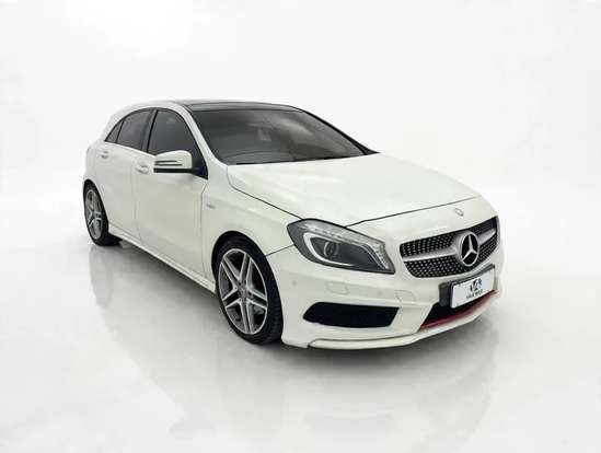 MERCEDES-BENZ-A 250-2015