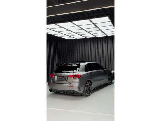 MERCEDES-BENZ-A 35 AMG-2019