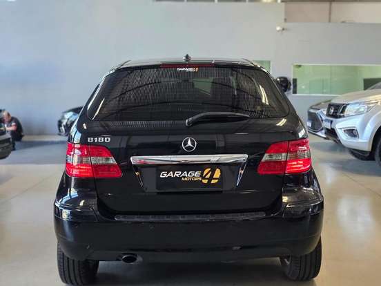 MERCEDES-BENZ-B 180-1.7 8V GASOLINA 4P AUTOMÁTICO MERCEDES-BENZ-B 180-2011