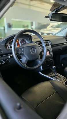 MERCEDES-BENZ-B 180-1.7 8V GASOLINA 4P AUTOMÁTICO MERCEDES-BENZ-B 180-2011