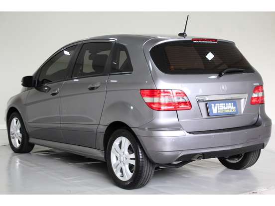 MERCEDES-BENZ-B 180-1.7 8V GASOLINA 4P AUTOMÁTICO MERCEDES-BENZ-B 180-2010