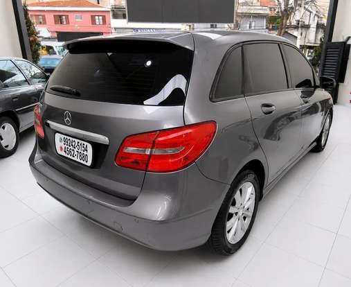 MERCEDES-BENZ-B 200-2013
