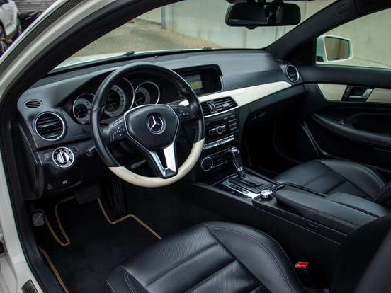 MERCEDES-BENZ-C 180-2012