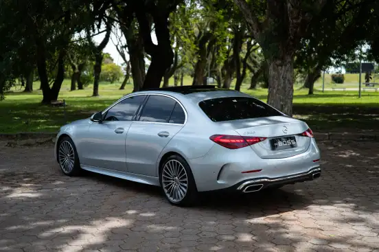 MERCEDES-BENZ-C 200-2025