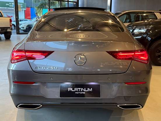 MERCEDES-BENZ-CLA 250-2.0 CGI GASOLINA 7G-DCT MERCEDES-BENZ-CLA 250-2022
