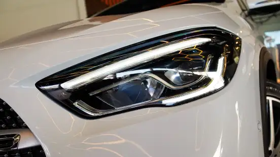 MERCEDES-BENZ-GLA 200-2021