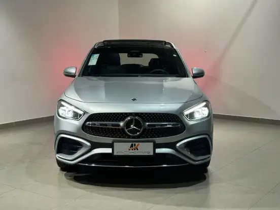 MERCEDES-BENZ-GLA 200-2026
