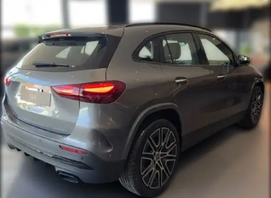 MERCEDES-BENZ-GLA 200-2026