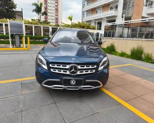 MERCEDES-BENZ-GLA 200-2019