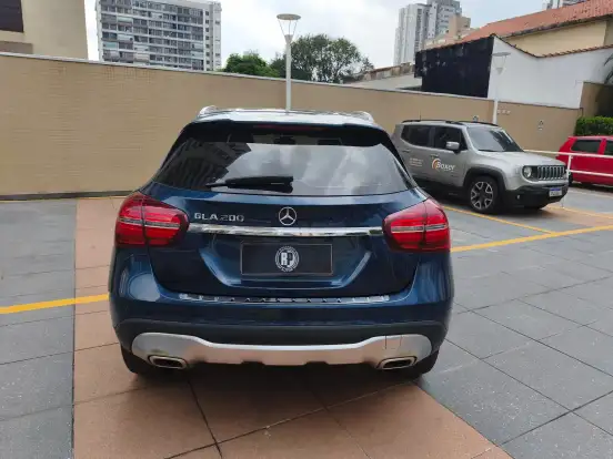 MERCEDES-BENZ-GLA 200-1.6 CGI FLEX ADVANCE 7G-DCT MERCEDES-BENZ-GLA 200-2019