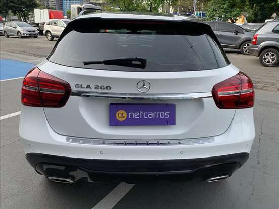 MERCEDES-BENZ-GLA 200-2019