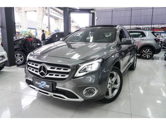 MERCEDES-BENZ GLA 200 1.6 CGI FLEX ENDURO 7G-DCT