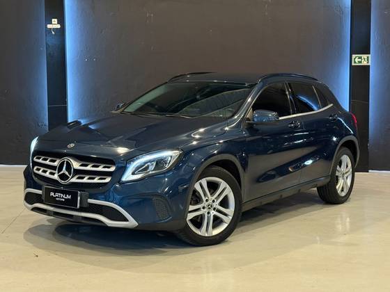 MERCEDES-BENZ GLA 200 1.6 CGI FLEX STYLE 7G-DCT