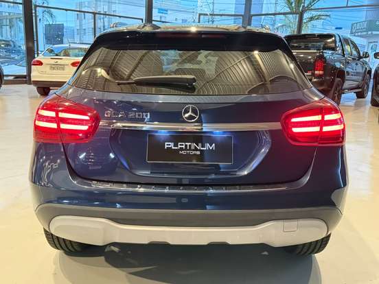 MERCEDES-BENZ-GLA 200-2019
