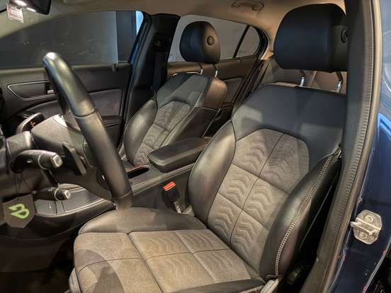 MERCEDES-BENZ-GLA 200-1.6 CGI FLEX STYLE 7G-DCT MERCEDES-BENZ-GLA 200-2019