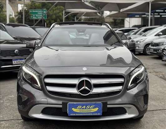 MERCEDES-BENZ-GLA 200-2015