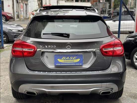 MERCEDES-BENZ-GLA 200-1.6 CGI VISION 16V TURBO FLEX 4P AUTOMÁTICO MERCEDES-BENZ-GLA 200-2015