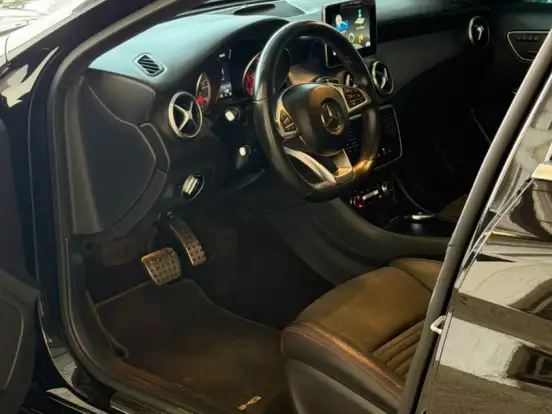 MERCEDES-BENZ-GLA 250-2.0 16V TURBO GASOLINA SPORT 4P AUTOMÁTICO MERCEDES-BENZ-GLA 250-2016