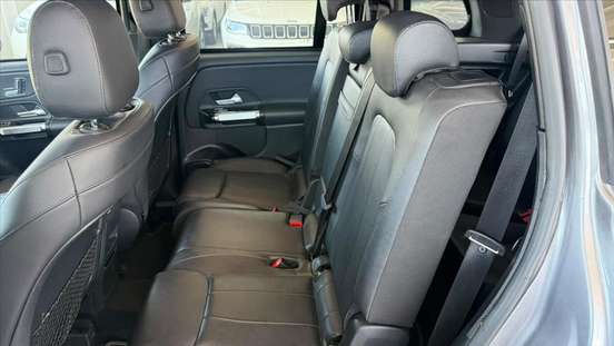 MERCEDES-BENZ-GLB 200-2020