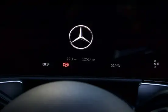 MERCEDES-BENZ-GLB 220-2.0 MHEV AMG LINE 4MATIC 8G-DCT MERCEDES-BENZ-GLB 220-2025
