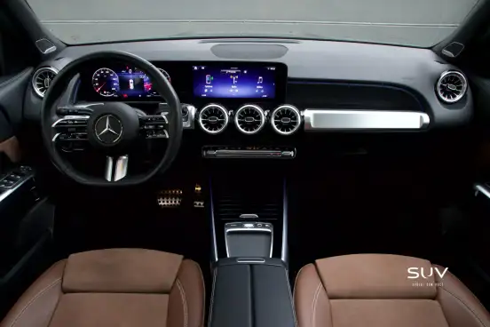 MERCEDES-BENZ-GLB 220-2.0 MHEV AMG LINE 4MATIC 8G-DCT MERCEDES-BENZ-GLB 220-2025