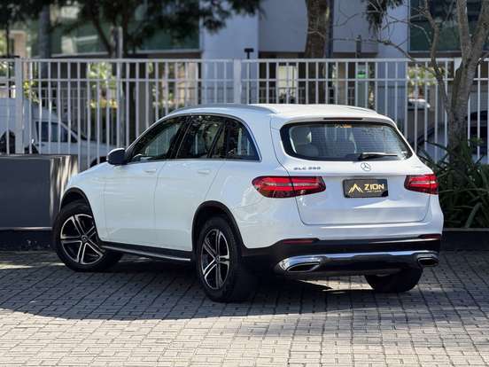 MERCEDES-BENZ-GLC 250-2.0 CGI GASOLINA HIGHWAY 4MATIC 9G-TRONIC MERCEDES-BENZ-GLC 250-2017