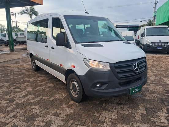 MERCEDES-BENZ-SPRINTER-2023
