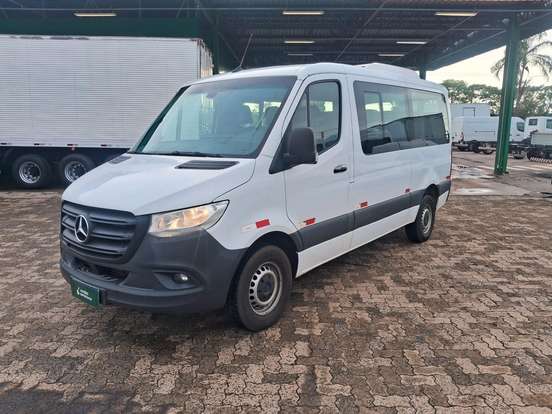 MERCEDES-BENZ-SPRINTER-2023