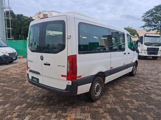 MERCEDES-BENZ-SPRINTER-2023