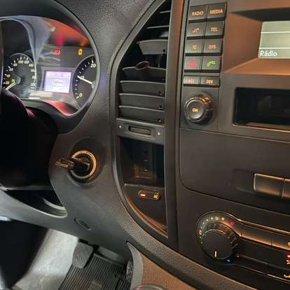 MERCEDES-BENZ-VITO-1.6 16V CDI DIESEL FURGÃO 111 MANUAL MERCEDES-BENZ-VITO-2015